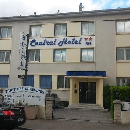 Central Hotel Сен-Приест Екстериор снимка