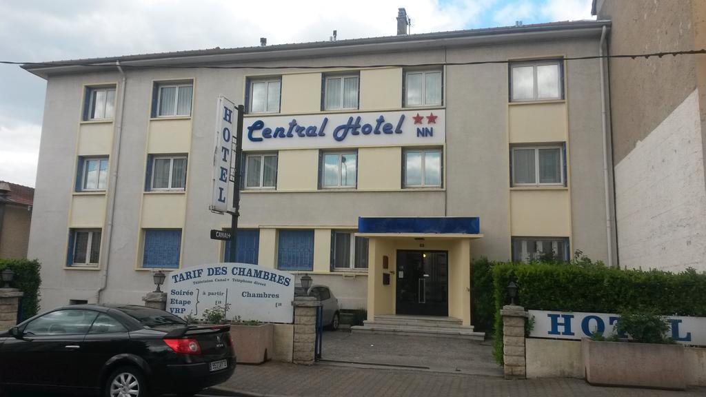 Central Hotel Сен-Приест Екстериор снимка